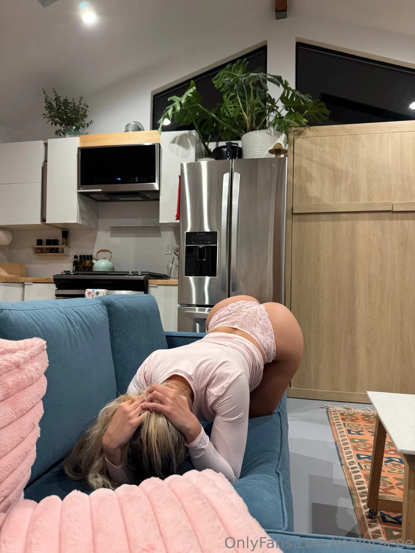 Swipe for a peachy surprise p s how are the booty gains coming along part 2 