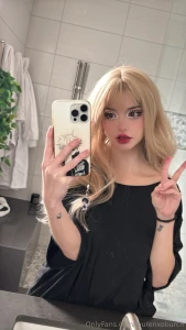 It s friyay are we getting up to no good this weekend