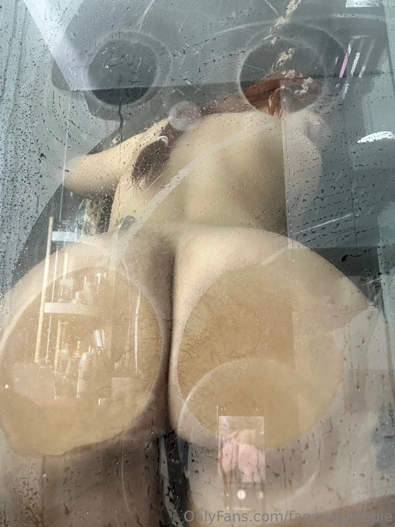 Ohhh i love shower session 