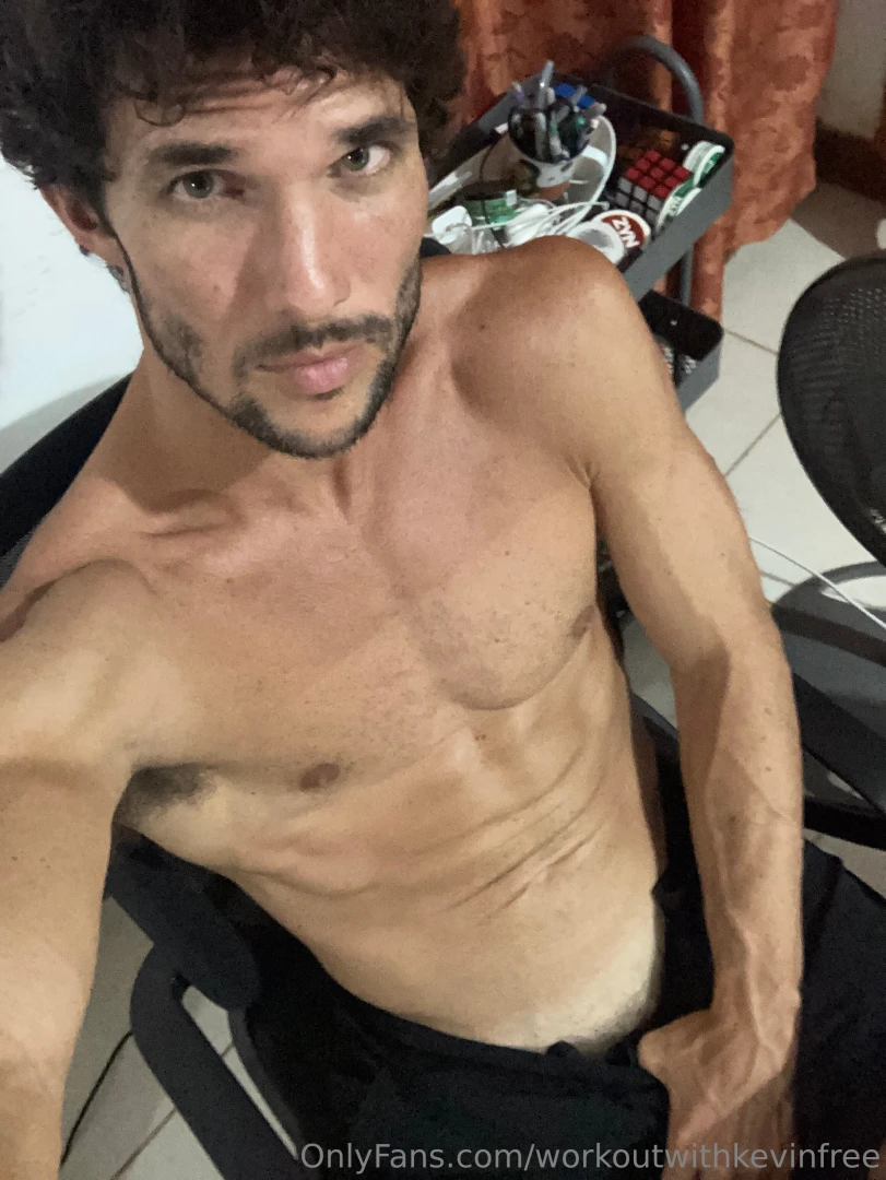 Anybody else horny right now 