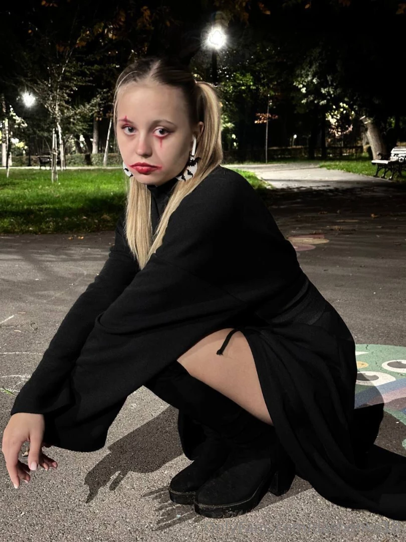 Quite late but anyway my halloween photos 