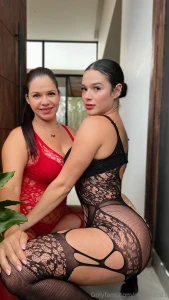 Entra te prometo que no mordemos a menos que no los pidas part 1