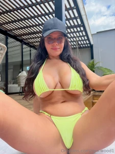 Tu vecina tomando sol part 2