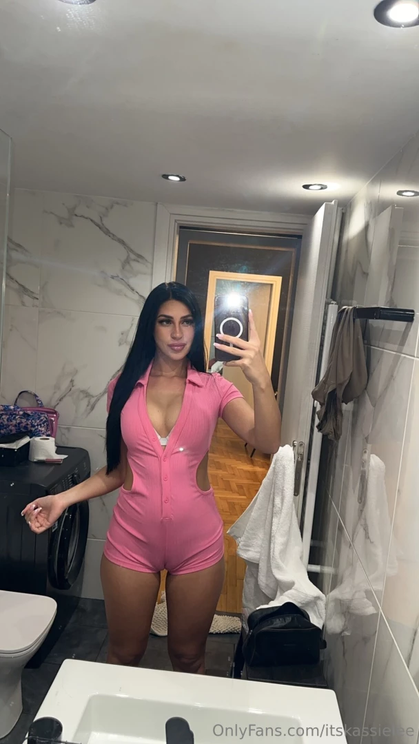 I m ready to slay 2025 in every way possible especially in bed come 