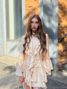 I wonder do dresses suit me i don t wear them that often so here s a part 1