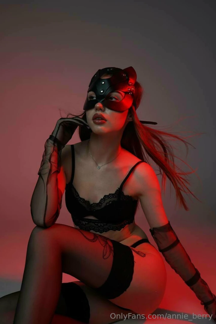 Don t mind me being a playful kitty for you today love this photo 