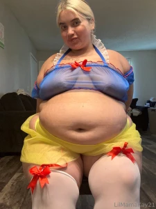 Snow white appears to have been a little nbsp too nbsp full after part 12