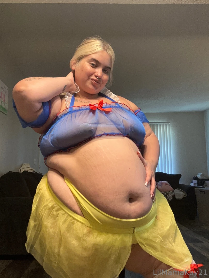 Snow white appears to have been a little nbsp too nbsp full after part 5 