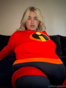 Man elastigirl has let herself go she can barely do her job or barely part 15