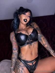 Cuddle me yes obey me absolutely