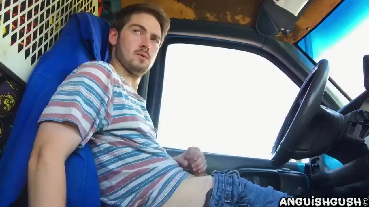 Unloading a massive cumshot 