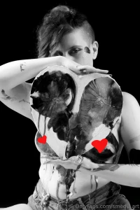 First set out do you want to see me all sexy and colorful here is the