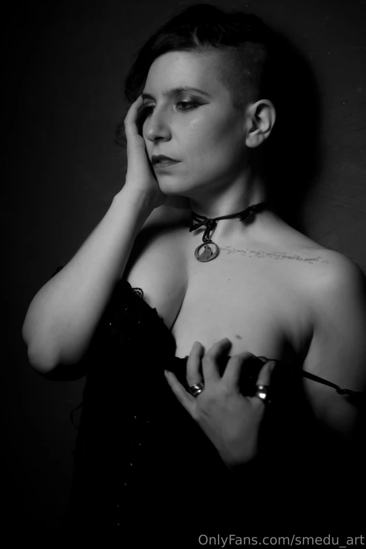 A present for my fans i love this pics do you prefer black and white part 6 