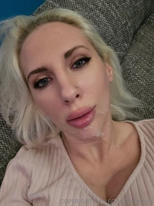 Hihi volim spermicu po faci part 1