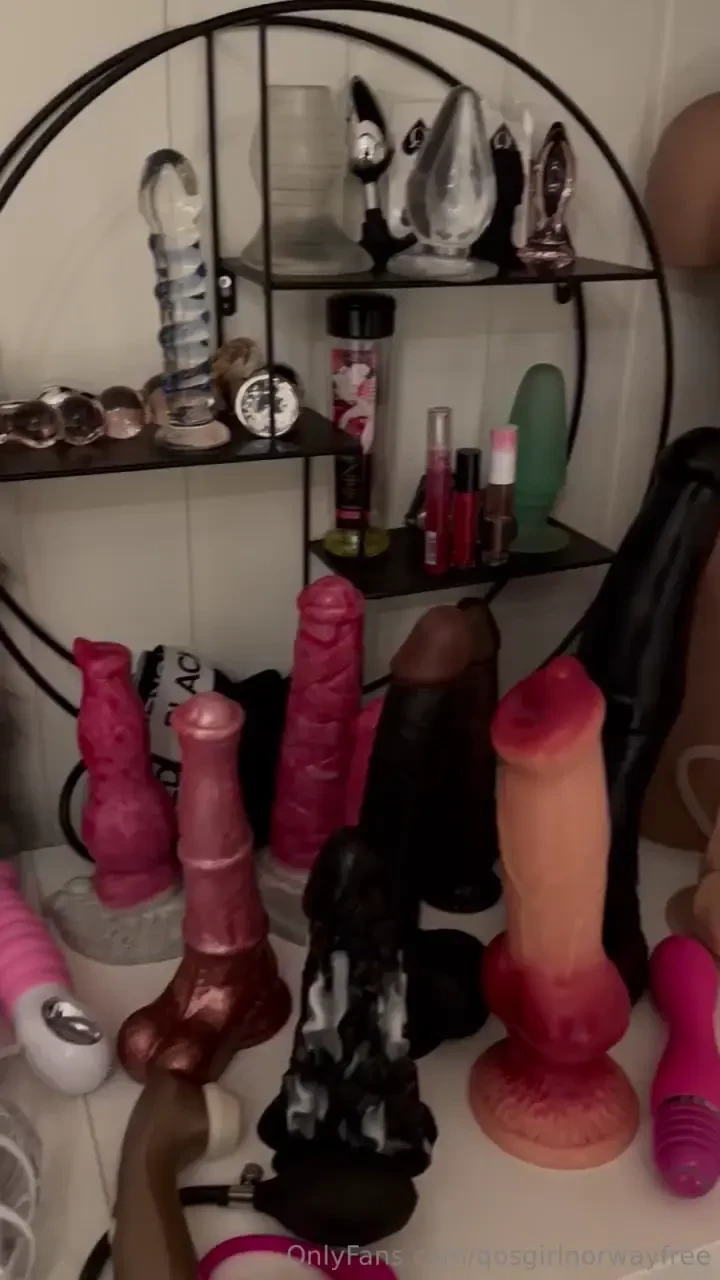 Hvilken dildo eller plugg kunne du tenke deg se meg leke med send en part 1 