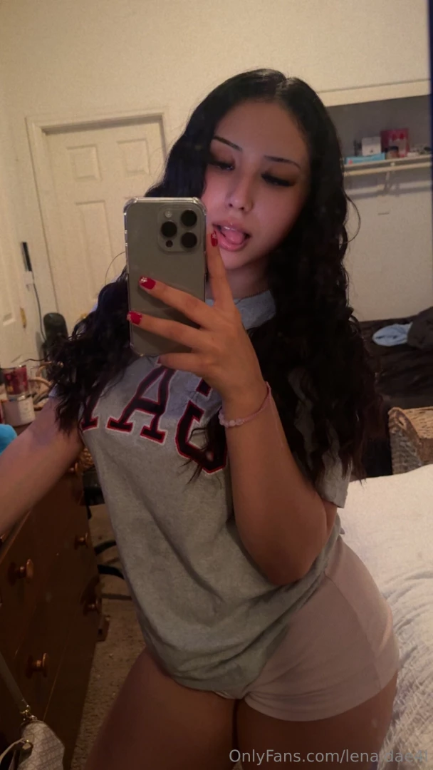 Let me lick you up and down come watch me get all soapy and twerk in 