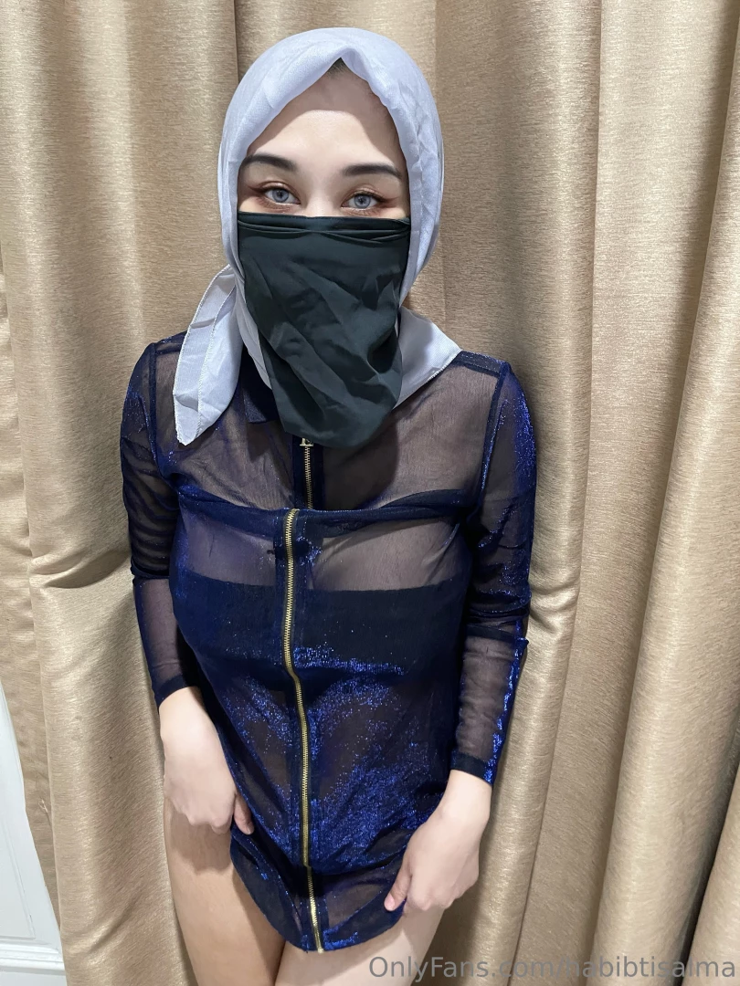 I hope you like blue but if not you can always take it off babe 