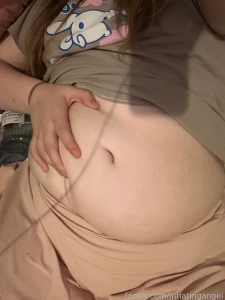 Wowwww i really got huge after stuffing my face with taco bell 3 part 1