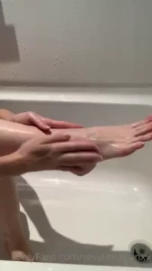 Good morning time to scrub in the tub my feet need a good cleaning and