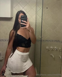 Quieren verme abajo de la faldita