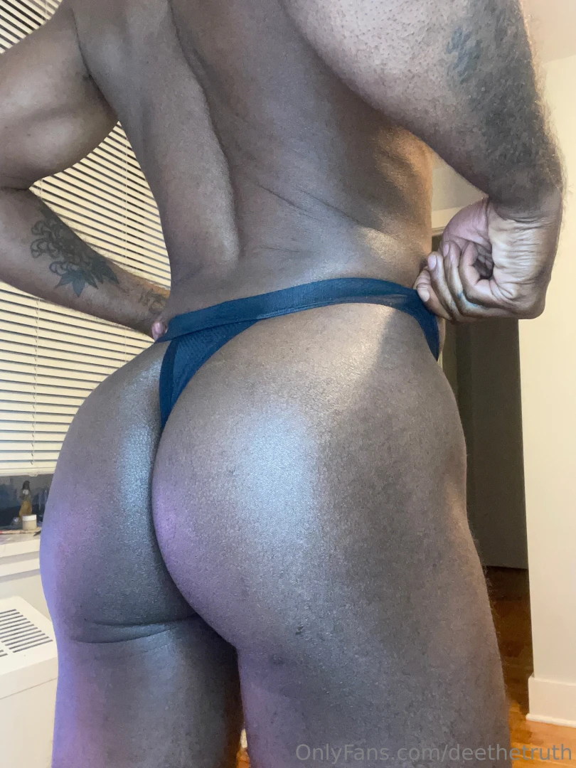 Pull my thing to the side bro and eat my part 1 