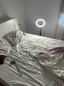 A little behind the scenes pic from a custom video for a fan this