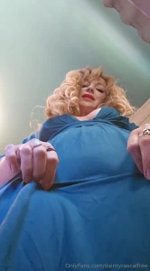 The entire morning while doing my chores i could not stop thinking