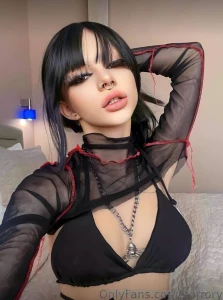 Subscribe horrory for free today only this girl horrory with a juicy part 833