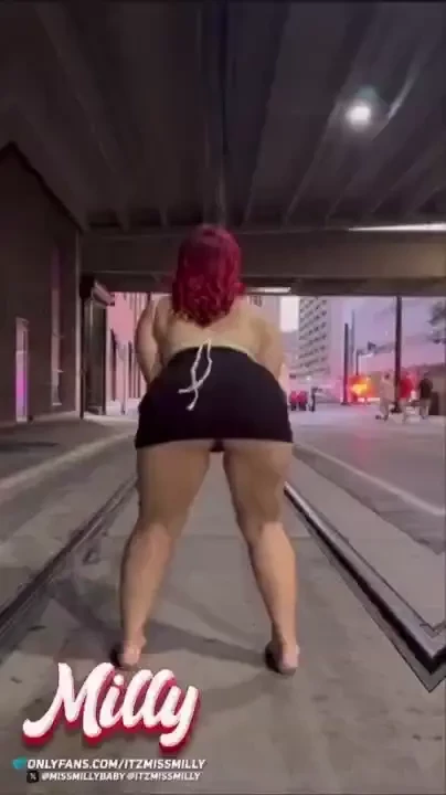 I love twerking everywhere i go 