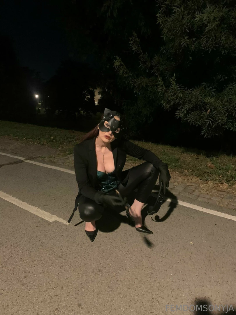 Femdom empire one of my favorite ones is the one about the smell of part 1 