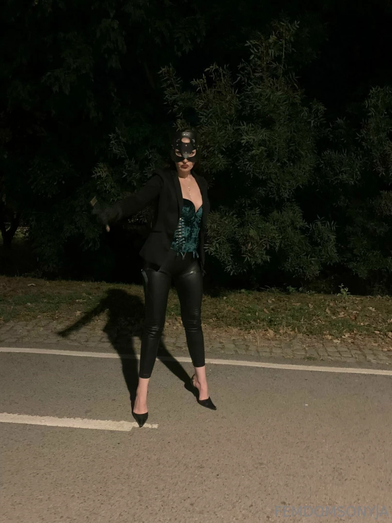 Femdom empire one of my favorite ones is the one about the smell of part 3 