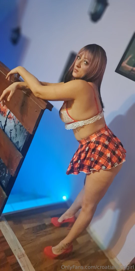 Eli se dobro zabaviti do i na https onlyfans com croatiansexylady 