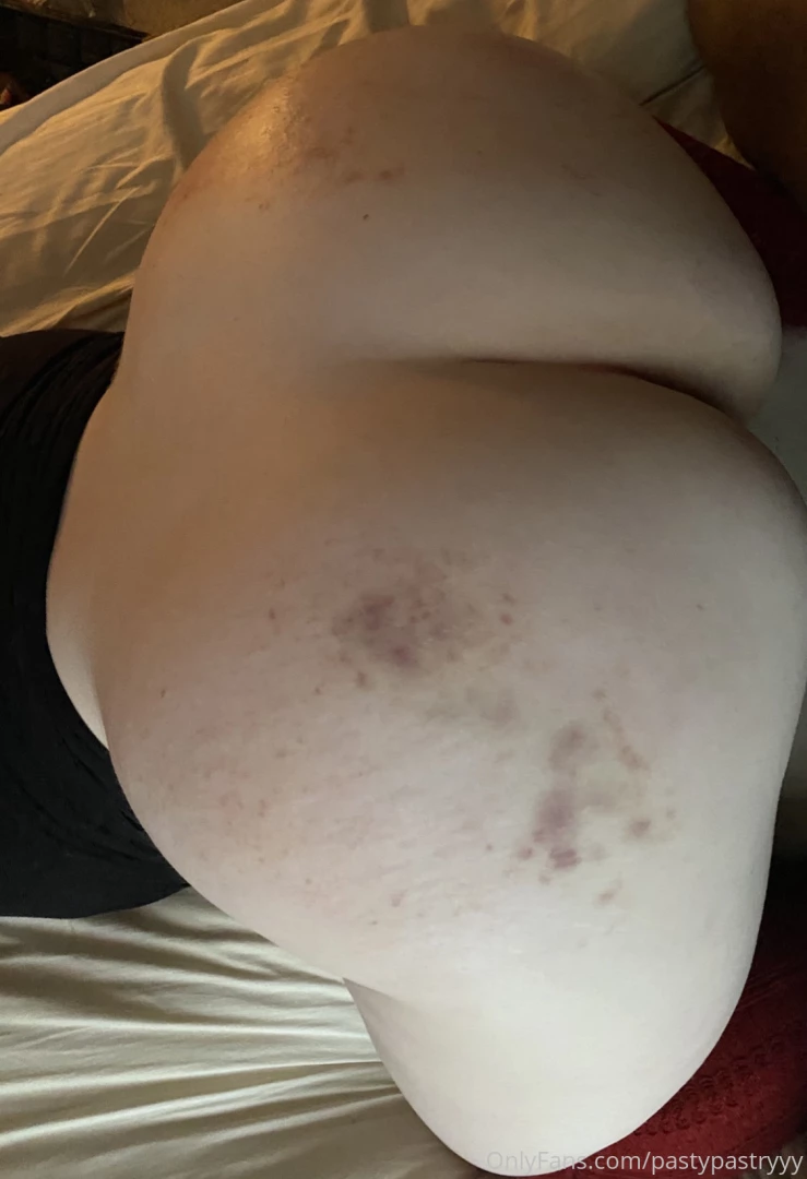 Do you like spanking i love being spanked i think the bruises and 
