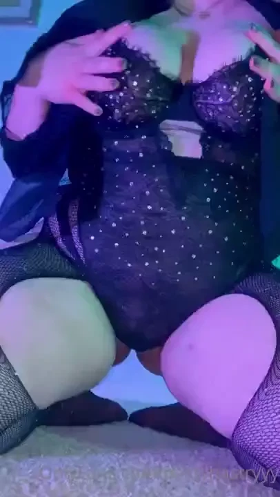 Want me to make you a custom video send me a dm baby what are you 