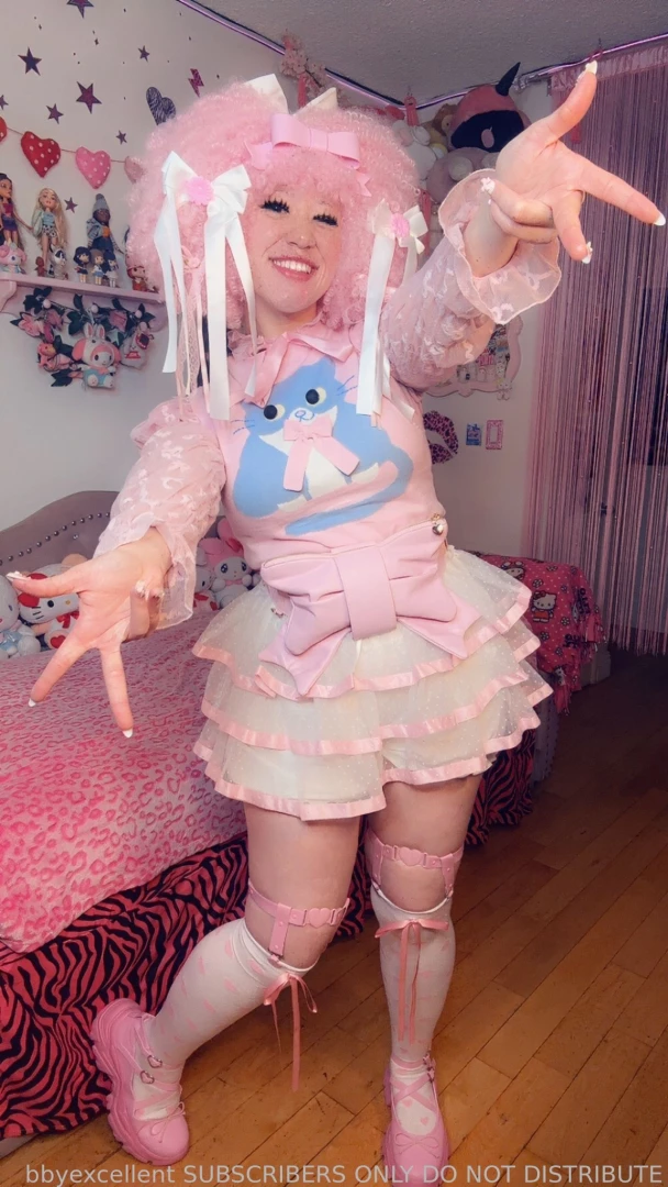 Some selfies i took in between remote work videos sfw 