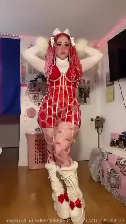 Showing off my corset fit while littledolljplay insta tiktok sangin in 