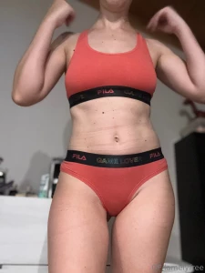 Oggi ho fatto un giro in moto sono una zavorrina e questo il completo