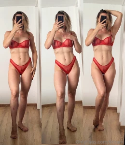 I love this red it looks absolutely stunning doesn t it