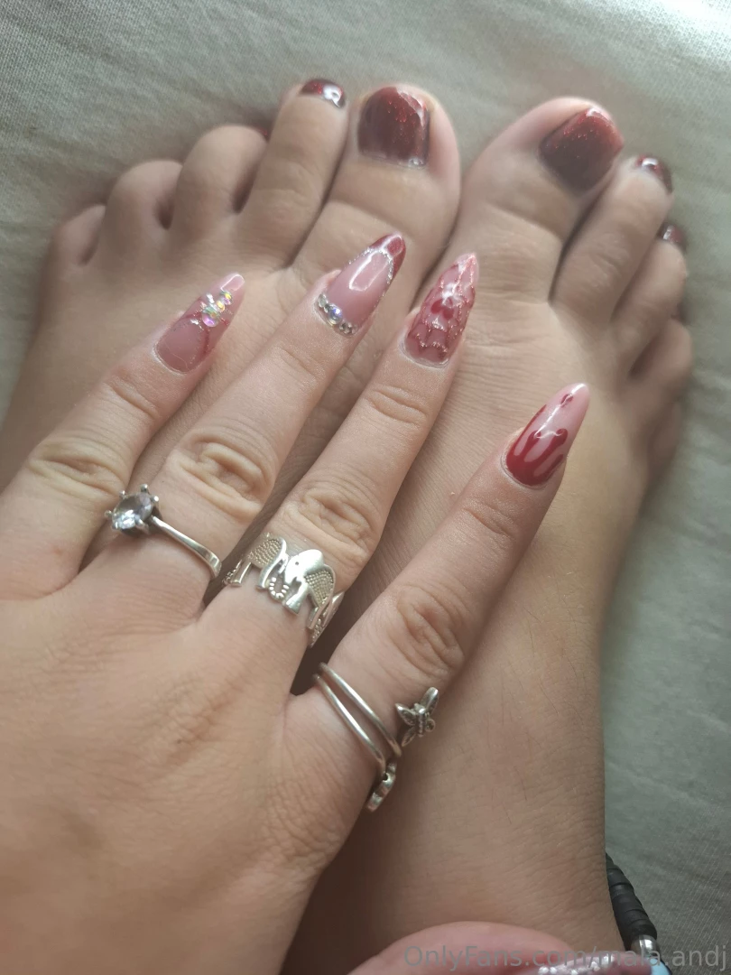 Zapratite me svi na mom feet finder follow me in feet finder link in 