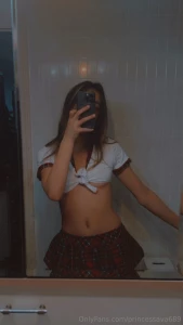 Hey loves welcome to my page -dm me