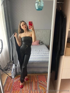 Today i felt like a true style queen in this black look in this photo