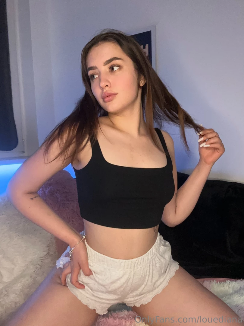 Whats ur favorite time of the day mine is night ps swipe to the right part 1 