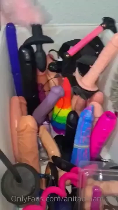 A little taste of everything i have for you to make me be your bitch 