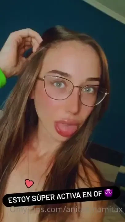 I m home i m going to eat something and i m active here i m very horny 