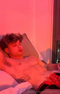 Playing w my ass in the dms 2 year onlyfans anniversary so uhhh i