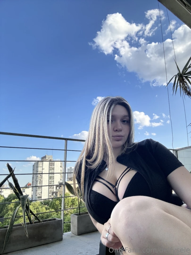 Lista para conquistar el mundo un paso a la vez jsjasjsj 
