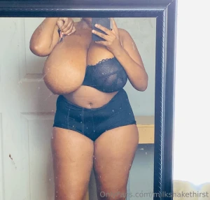 Would you clean my mirror for me if i let suck on your favourite titty part 3