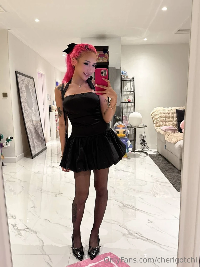 Black dress always a good idea 