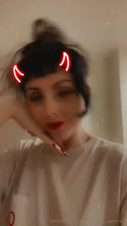 Just a cute lil video of my cute lil tongue 