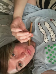 I randomly go live when i m feeling spunky on my vip page we have fun part 4